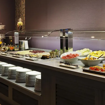 Catalonia Reina Victoria מלון רונדה